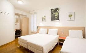 Hotel Darcet Paris Exterior photo